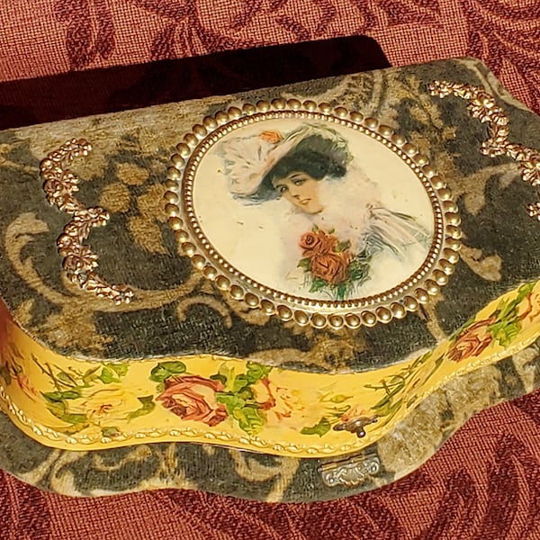 Hamilton King Gibson Girl Lady Portrait Antique 1907 Edwardian/Victorian Celluloid Hair Brush Vanity Dresser Box As-Is