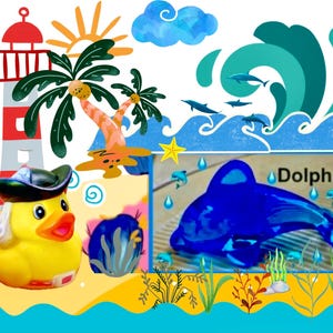 Può includere: Un'illustrazione stravagante con un'anatra di gomma gialla con un cappello da cowboy, un delfino blu e un faro. La scena comprende una palma, onde oceaniche e la parola "Dolphin". La tavolozza dei colori è vivace e giocosa, con sfumature di blu, giallo e verde.