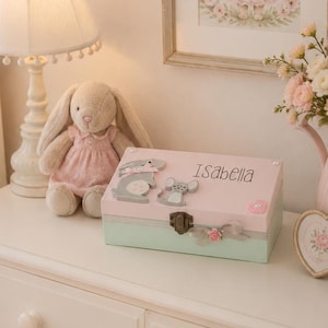 Pretty Little Girls Jewelry Box, Childrens Personalised Trinket Box, Pretty Jewelry Keepsake Box, Jewellery Box for kids, Christening Gift
