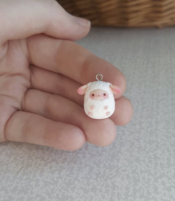 6x SHEEP ENAMEL COATED METAL CHARMS ANIMAL JEWELLERY PENDANTS CRAFT MAKING
