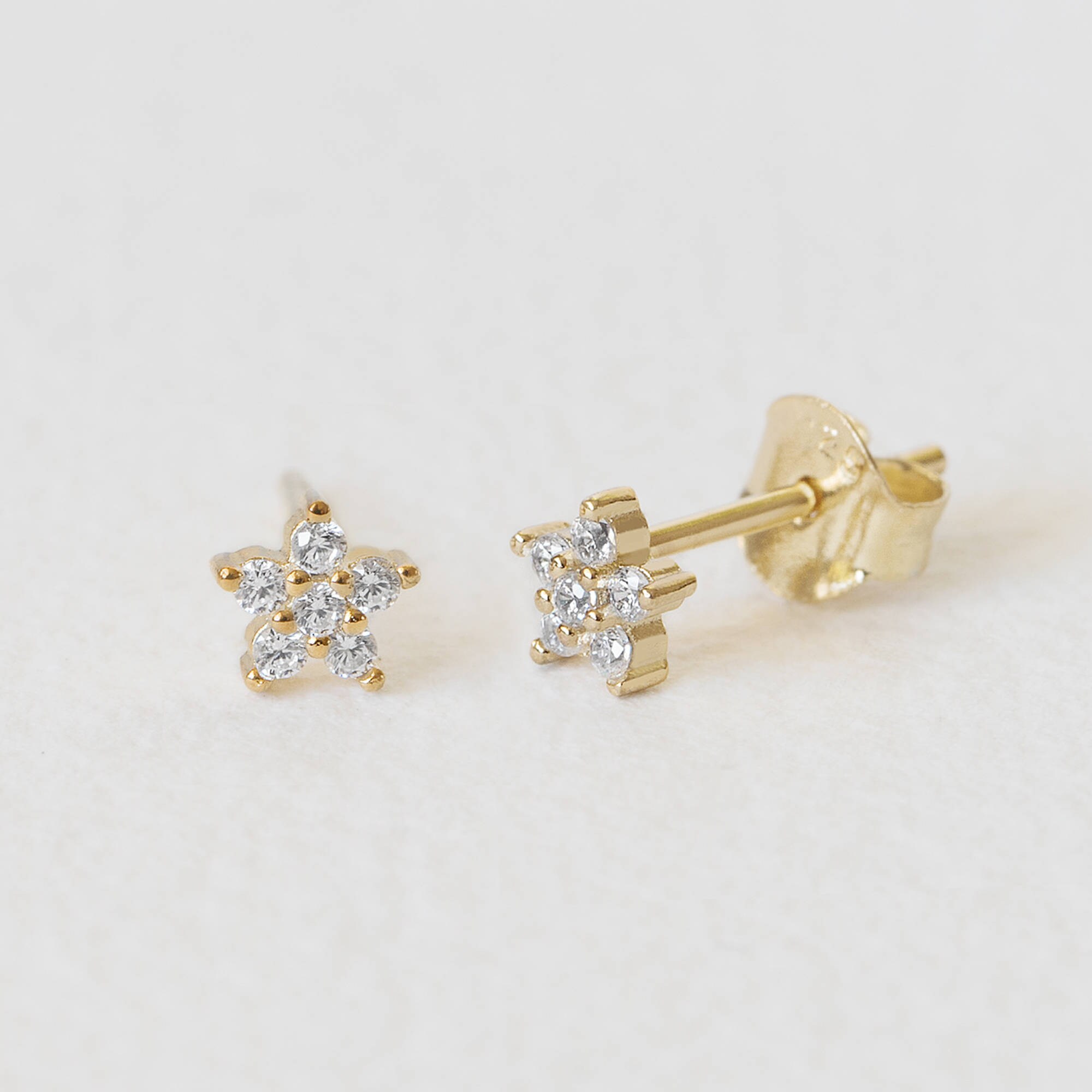 Tiny Flower Stud Earring Small Diamond Earring Dainty Post Etsy