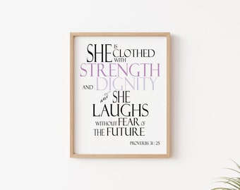 Wydruk z Księgi Przysłów 31:25, werset biblijny, dekoracja ścienna z Księgą Przysłów, dekoracja ścienna z Biblią, ona jest ubrana, ścienna sztuka z fragmentem Pisma Świętego