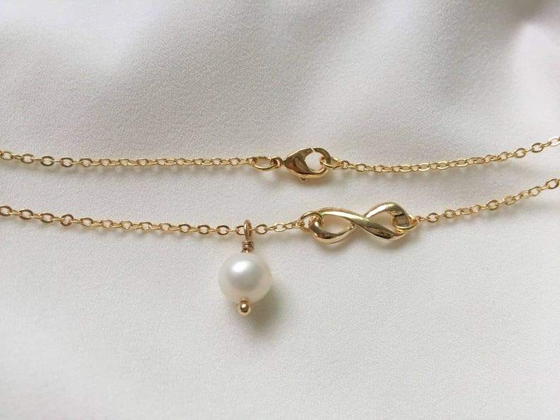 Infinite necklace, Gold necklace, bridesmaid necklace, freshwater pearl necklace, Eternity Jewelry, Birthday gift, wedding jewelry, mom gift image 4