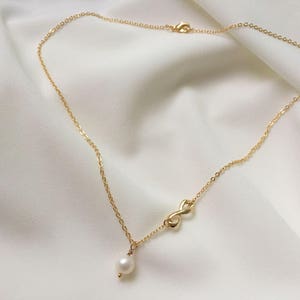 Infinite necklace, Gold necklace, bridesmaid necklace, freshwater pearl necklace, Eternity Jewelry, Birthday gift, wedding jewelry, mom gift image 3