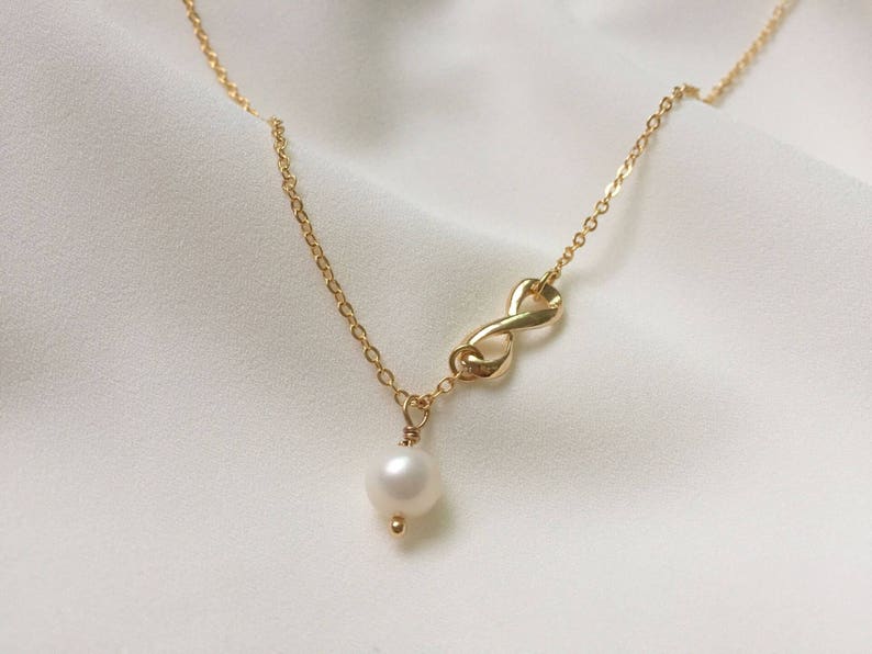 Infinite necklace, Gold necklace, bridesmaid necklace, freshwater pearl necklace, Eternity Jewelry, Birthday gift, wedding jewelry, mom gift image 5