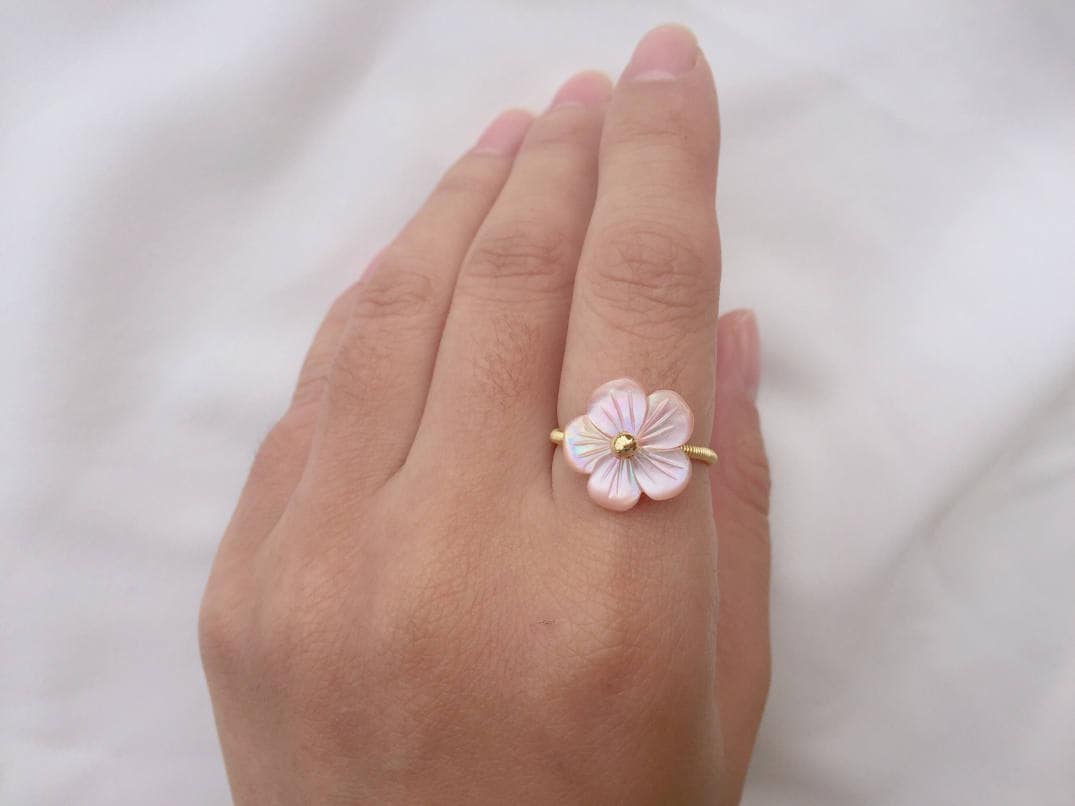 アクセサリー scallop flower ring /KINARIYA Pink Mother of Pearl Flower Ring, Shell Flower Ring, Floral Ring