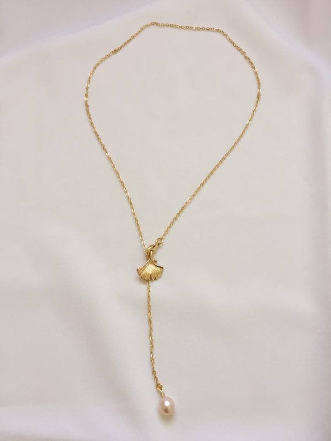 Collana Donna Argento 925 Con Ciondolo Foglia Di Ginkgo, Conchiglia Bianca E Zirconi, Catena 45cm