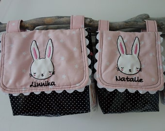 wasserfeste Lenkertasche Hase mit Wunschname in rosa schwarz