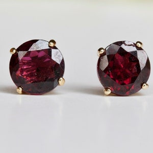 Big Garnet Earrings - Big 9ct Yell Gold 8mm Round Natural Garnet Studs  Large Garnet Studs - Garnet 2nd 18th Anniversary January Birthstone