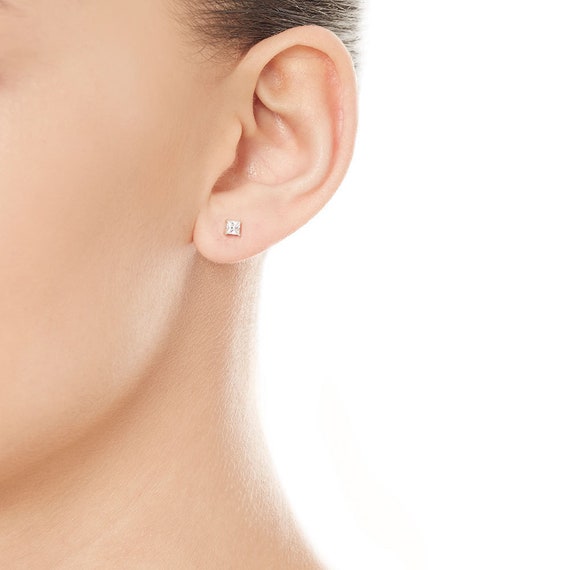 9ct gold cubic zirconia stud best sale earrings