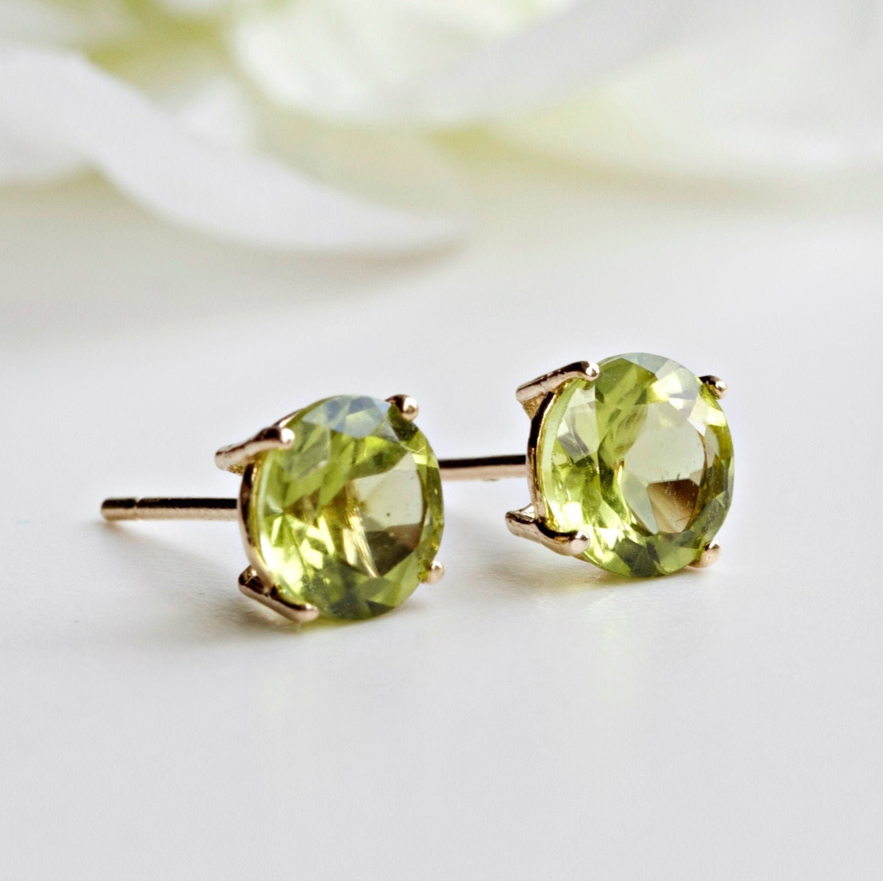 Peridot Stud Earrings – Dandelion Jewelry