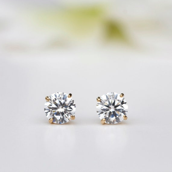 Big 8mm Cubic Zirconia Earring 9ct Yell Gold 8mm Round Cubic