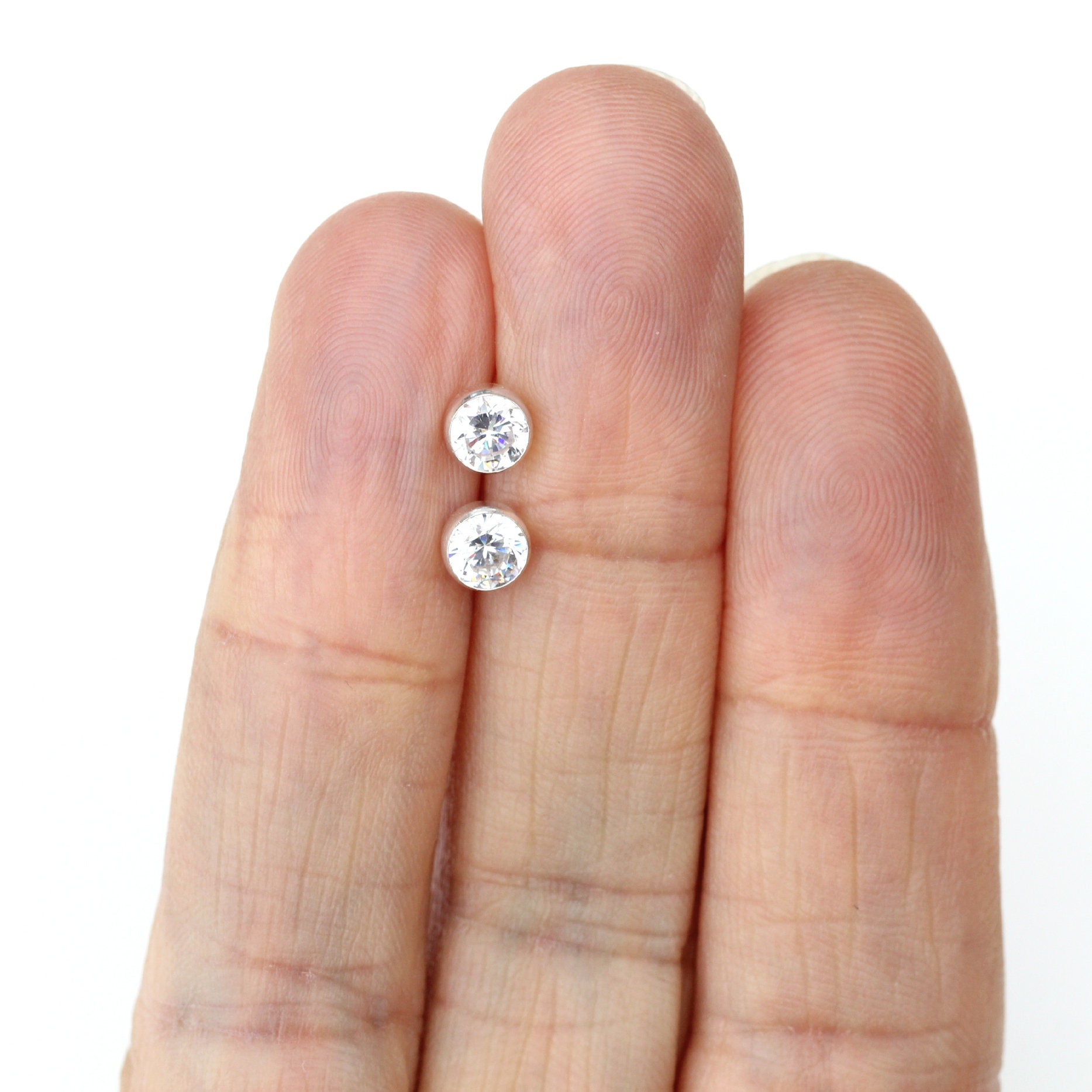 Citerna Orecchini A Perno Donna Oro Bianco 9K - Zirconia Cubica, Con Certificato E Confezione Regalo