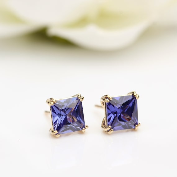 9ct yellow gold Tanzanite earrings 9ct yellow gold Tanzanite earrings
