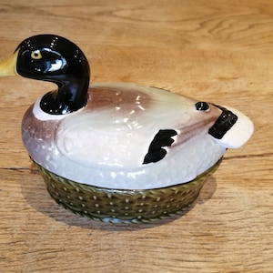 Duck Dish Vintage Portuguese Ceramic Pate Dish Vintage Kitchen Decorative Duck Dish with Lid Egg Storage Duck in Basket