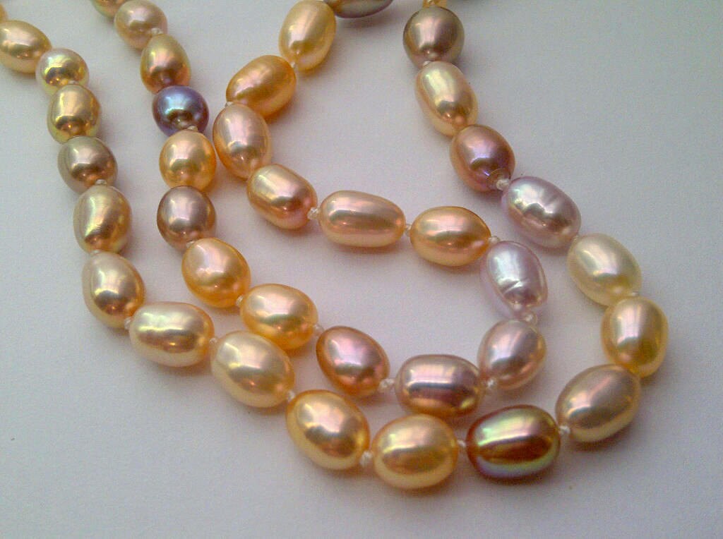 Pearl necklace. Real pearl necklace. Freshwater pearls. Exotic Etsy