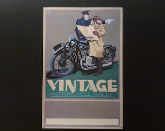 Articolo in liquidazione, stampa artistica originale di Dennis Simon firmata e numerata a mano (20/300) "Vintage Motorcycle Rally", 1988. Quasi pari al nuovo, mai piegata.