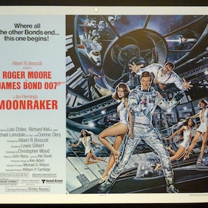 Póster original de la película "MOONRAKER" de 1/2 hoja, arte de 1979 de Daniel Goozee, casi perfecto.