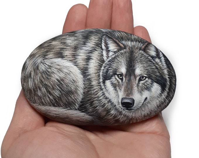 Gray Wolf Hand Painted on Natural Sea Stone Rock Painting Animal ...