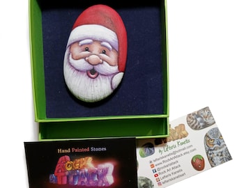 Hand-Painted Santa Pebble, Christmas Decor, Unique Stone Painting Art, Natural Sea Rock.