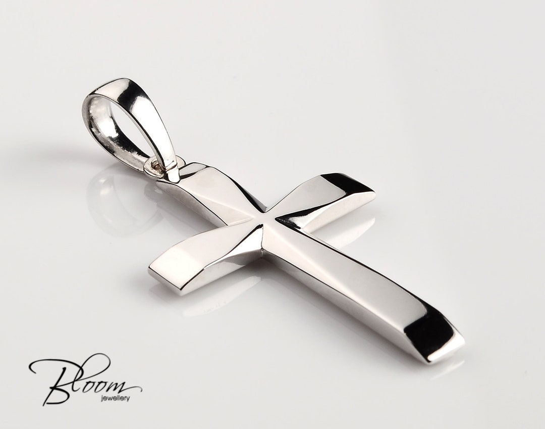 Mens crucifix necklace white gold deals