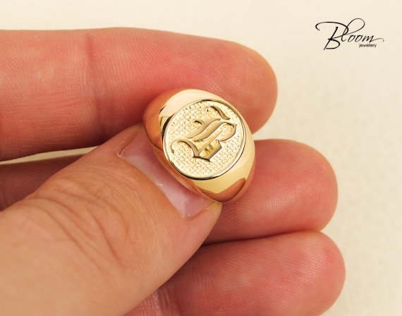 Anillo Personalisado En Oro De 14K, 14k Gold Personalized Ring With Plaque  