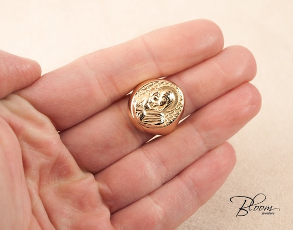 Virgin mary signet ring deals
