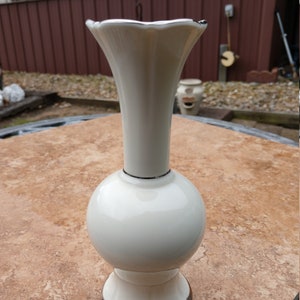 Pickard Hand Decorated 6 3/4&quot; Vase
