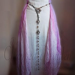 Cinturón de boda élfico medieval, faja de flores de bronce y perlas, núcleo de hadas fantásticas, ajuar de novia, 18 tallas ajustables, hecho a mano en el Reino Unido.