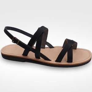 Woman sandals with stitched strap in leather, made in Italy, handmade light sandals with rubber sole, in natural leather colored by hand