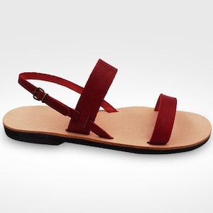 Franciscan woman sandals with strap in leather, made in Italy, handmade light sandals with rubber sole, in natural leather colored by hand