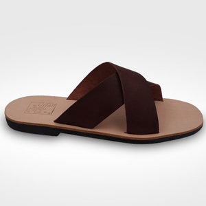 Men Sandals in leather, made in Italy, handmade light sandals with rubber sole, in natural leather colored by hand