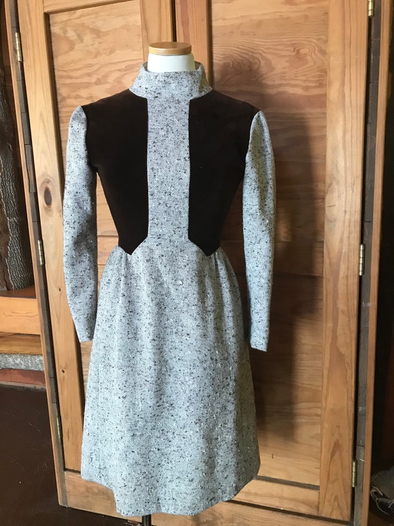 Vintage Mod Dress - image 2