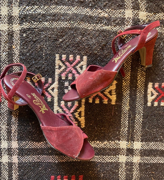 Vintage 1970s Bordeaux Kitten Heels - image 3