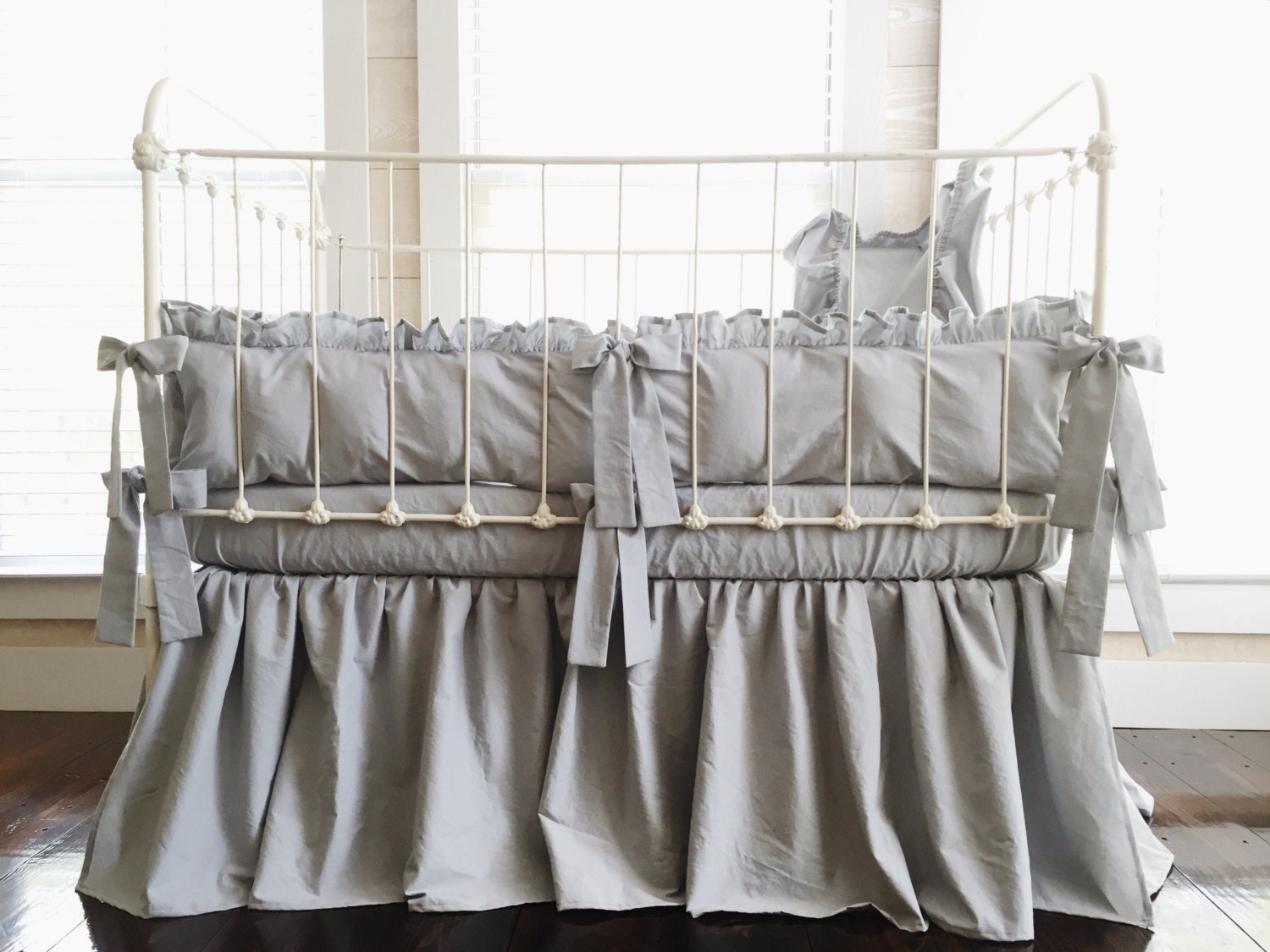 grey crib sheets