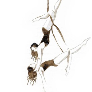 Pequeno formato de cartão postal de tinta aquarela original e exclusivo casal dançarinos mulheres sexy com aro aéreo suspenso no circo ou cabaré