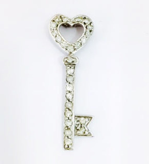 White Gold "Key to My Heart" Pendant