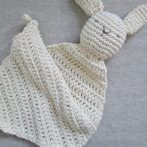 Bunny Lovey Baby Toy, Crocheted, Organic Cotton Security Blanket Baby Shower Gift Cotton Lovey Organic Lovey Neutral Baby Gift immagine 5