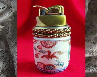 Evans ASIAN LOOK LIGHTER, Hand Painted Colorful 1950s Vintage Ceramic Lighter, Gold Plated Lighter, Classic 1950s, Vanity lighter,
