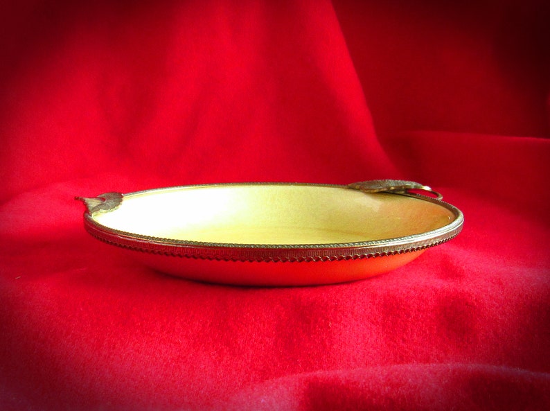 EVANS SMALL ASHTRAY, 1950s Round Yellow Hand Guilloche Process Ashtray, Hand Enameled Light Color Guilloche Ashtray, 1 of 2 Vintage Ashtray image 7