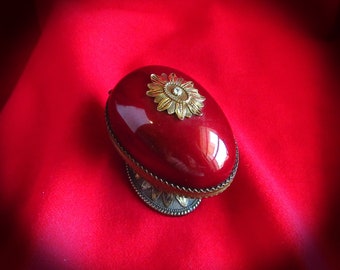 Evans RED EGG LIGHTER, Vintage Enameled Jewel Top Egg Lighter, 1940s Rare Large Collectible Egg Lighter, Broken Hinge Display Only No Repair