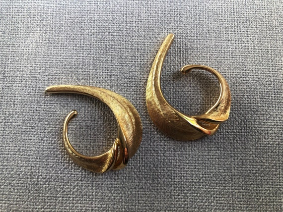 Corocraft gold-plated earsling earrings - image 1