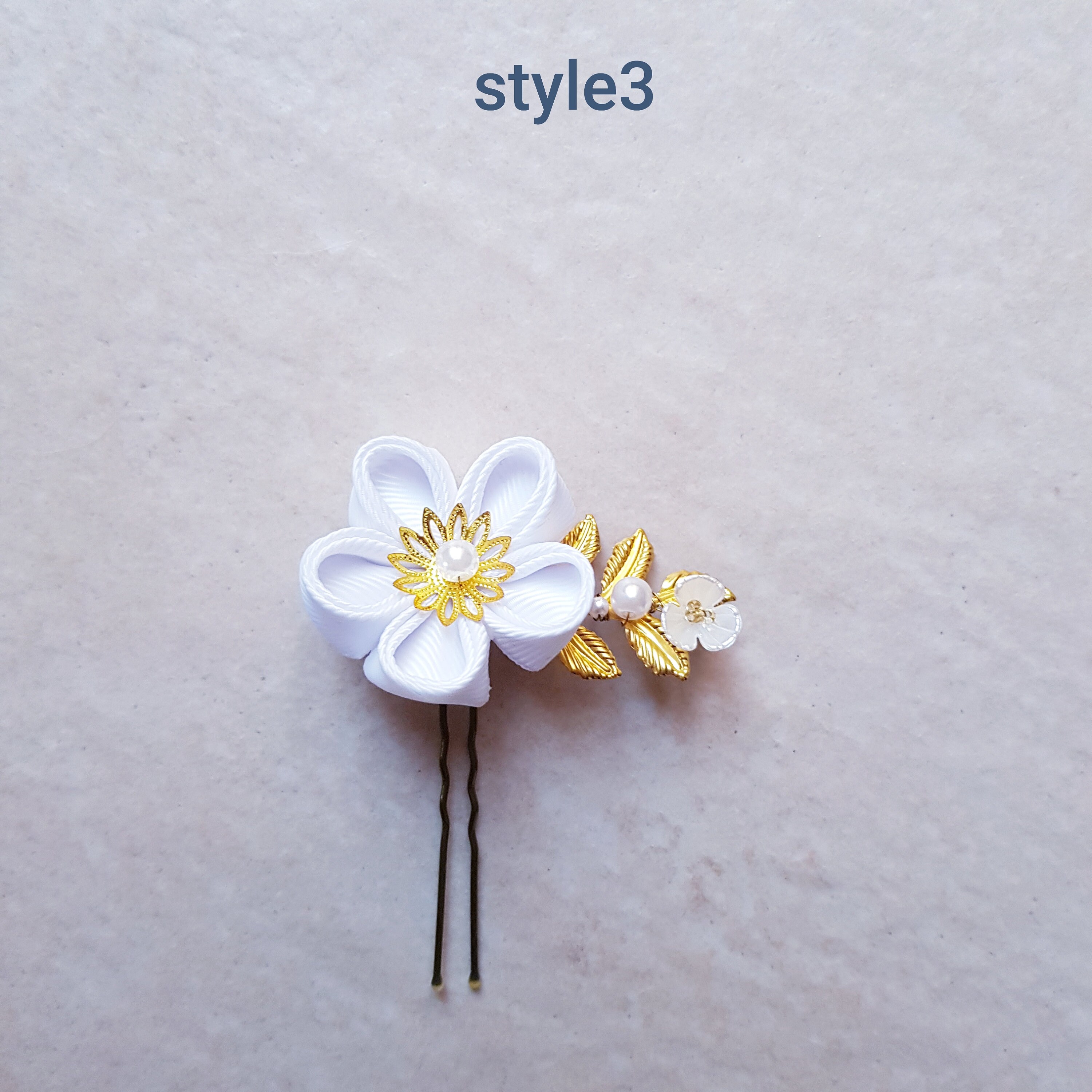 Wedding Hair Pins With Pure White Flower Gold and Pearl  display picture 3