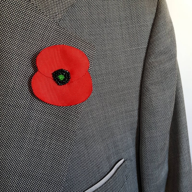 Poppy Lapel Pin - Etsy