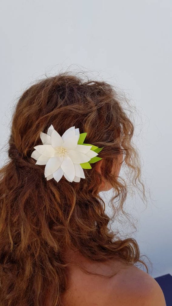 white flower wedding hair accessories