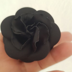Camelia flower brooch Suit white flower accessories Elegant gift for lady birthday gift for her White camelia flower inspired by designer