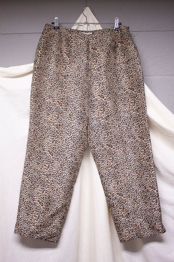 90s Silk Leopard Print High Waisted Cropped Pants