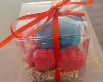 Gift boxes with mini soaps different smells. Excellent gift for baby shower, teacher's day, mother's day, gifts for office colleagues.