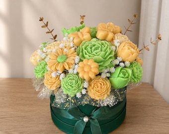 Eucalyptus & Mint Wax Melts Bouquet – 24 Piece Floral Home Fragrance Gift Box. Candle Bouquet