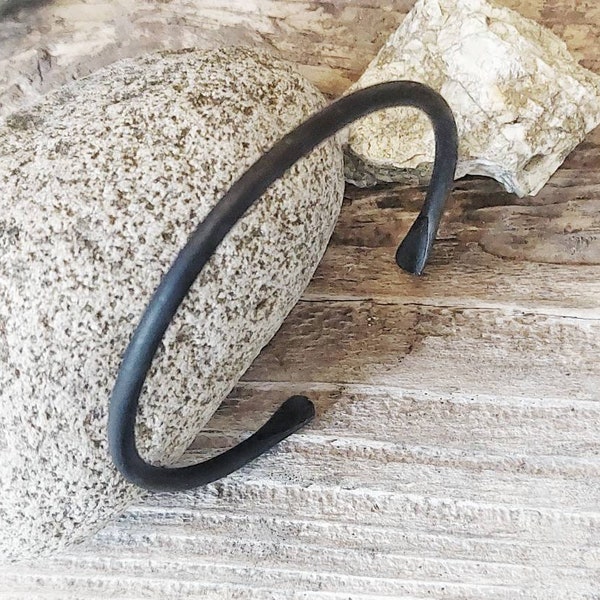 Iron Bracelet, 6th Anniversary Gift, Hand Forged Iron Bracelet, Unisex, Iron Anniversary,